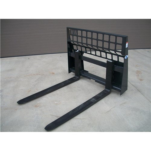 5500# PALLET FORK 36IN TALL BRICK GUARD